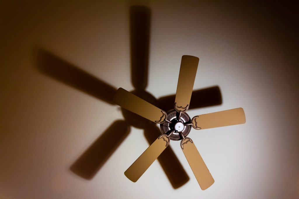 Zomerstand op je ventilator: zo haal je de meeste verkoeling eruit